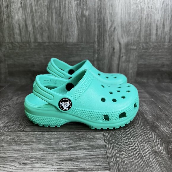 CROCS Classic Infant size 5 Lagoon Teal Clogs - Picture 2 of 9